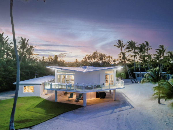 Islamorada Three Bedroom Home with Full Ocean View & Pool